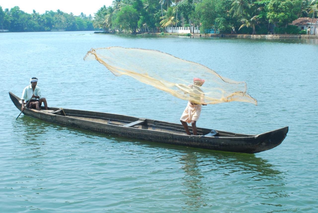 Triveny River Palace Ξενοδοχείο Alappuzha Εξωτερικό φωτογραφία