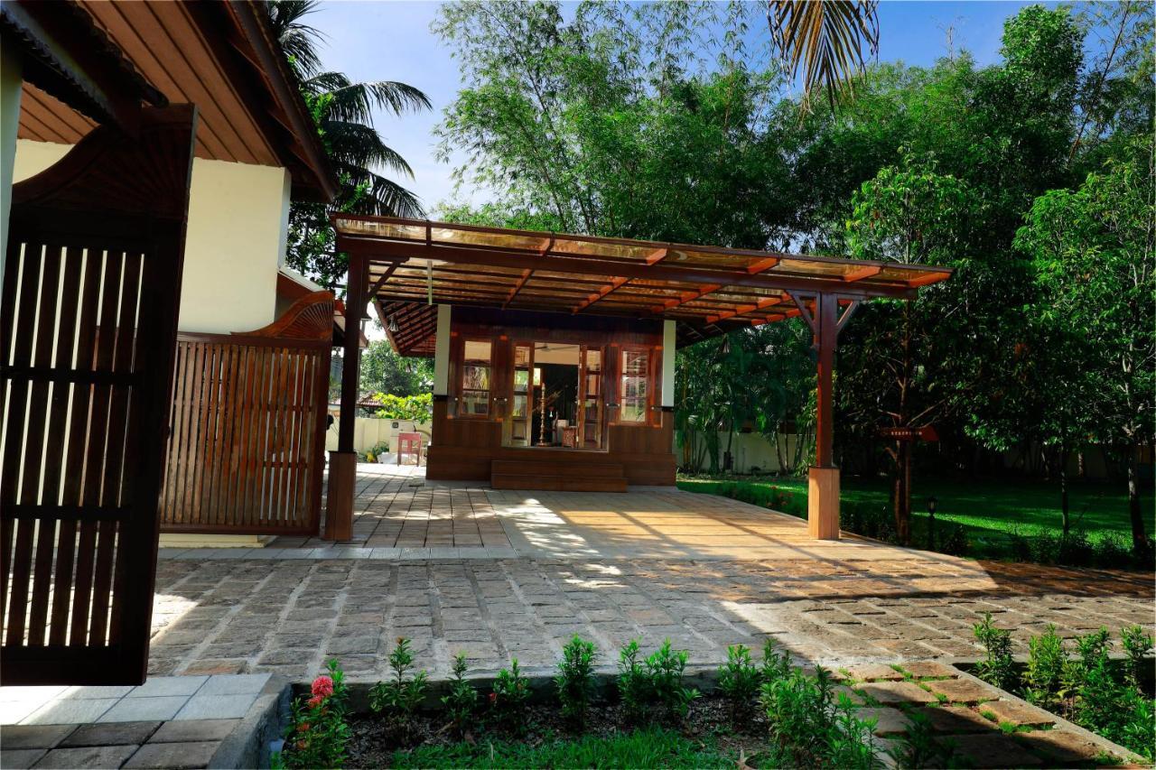 Triveny River Palace Ξενοδοχείο Alappuzha Εξωτερικό φωτογραφία