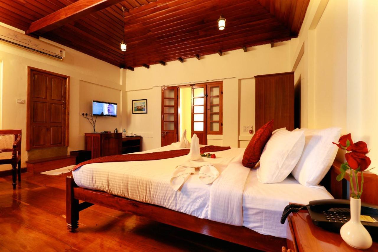 Triveny River Palace Ξενοδοχείο Alappuzha Εξωτερικό φωτογραφία
