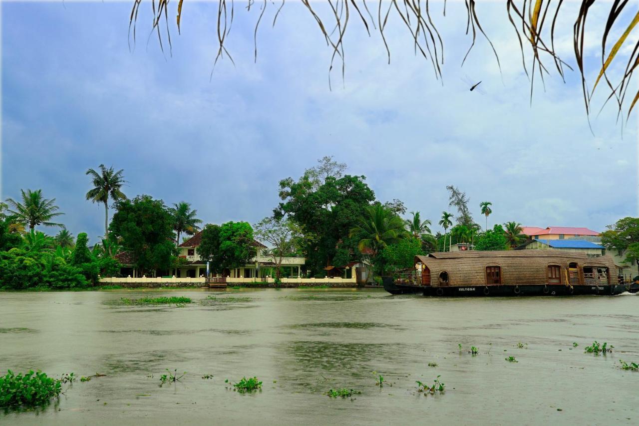 Triveny River Palace Ξενοδοχείο Alappuzha Εξωτερικό φωτογραφία